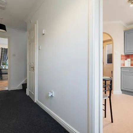 5Br Contractor Stay - Sleeps 10 - Wi-Fi & Parking Casa vacanze Bristol