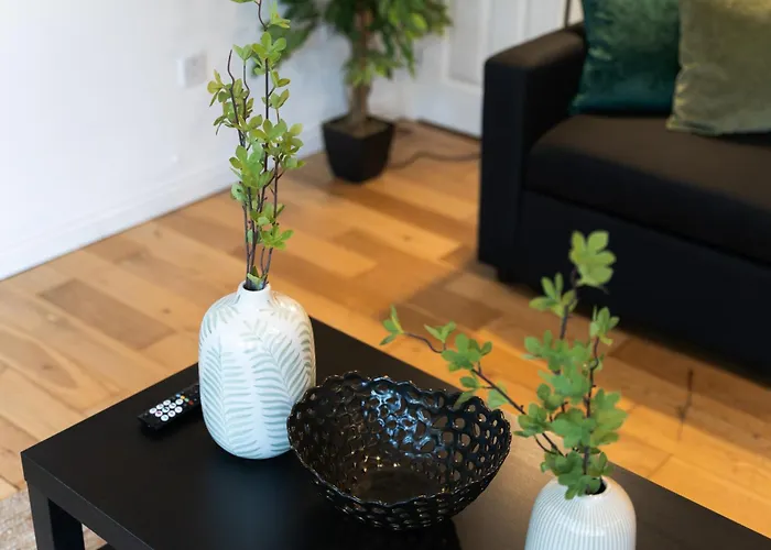 Applin House-5 Bed Contractor Parking Wifi