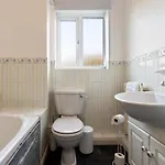 Semesterbostad Applin House-5 Bed Contractor Parking Wifi Bristol