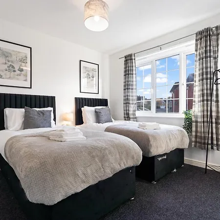 Applin House-5 Bed Contractor Parking Wifi *