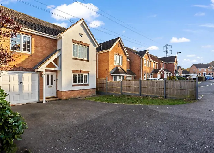 Applin House-5 Bed Contractor Parking Wifi